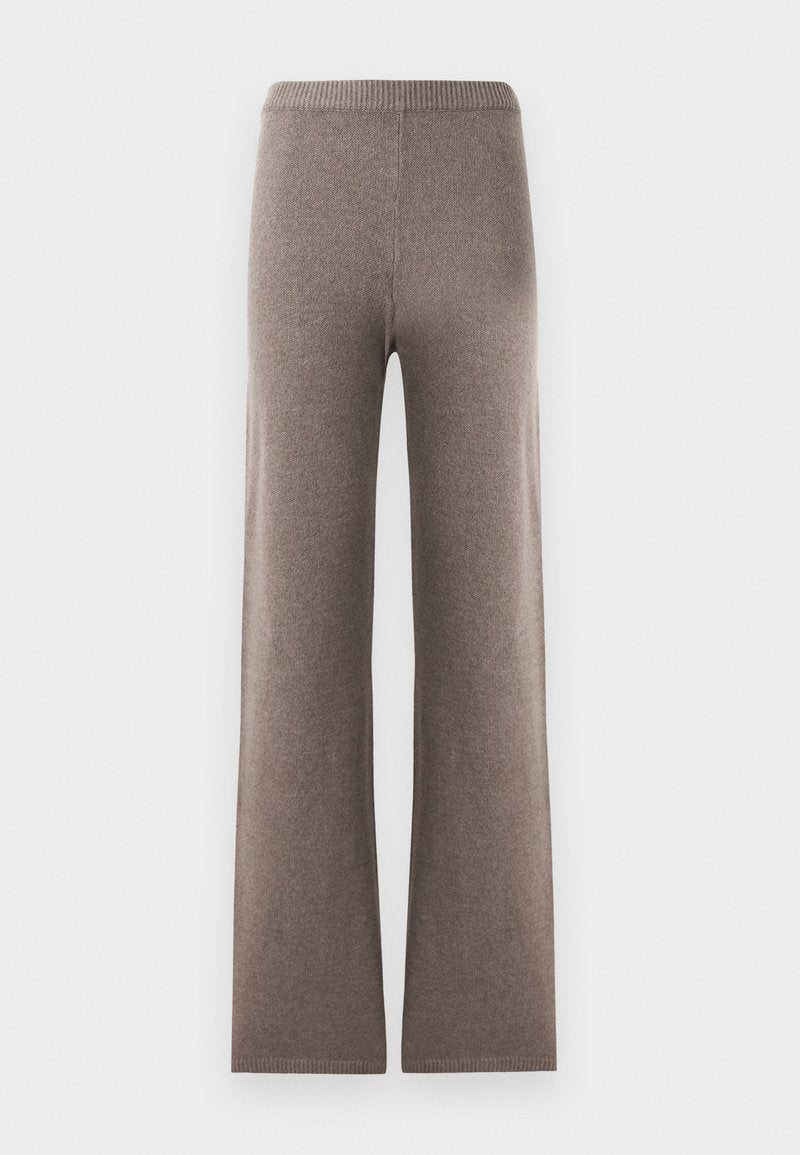 Braune, weite Hosen aus weichem Stoff. Mit einem gerippten, elastischen Bund und gerader Silhouette, ohne Taschen oder bemerkenswerte Akzente.