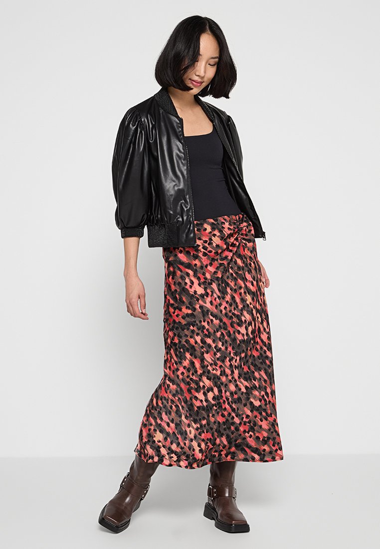 DKNY