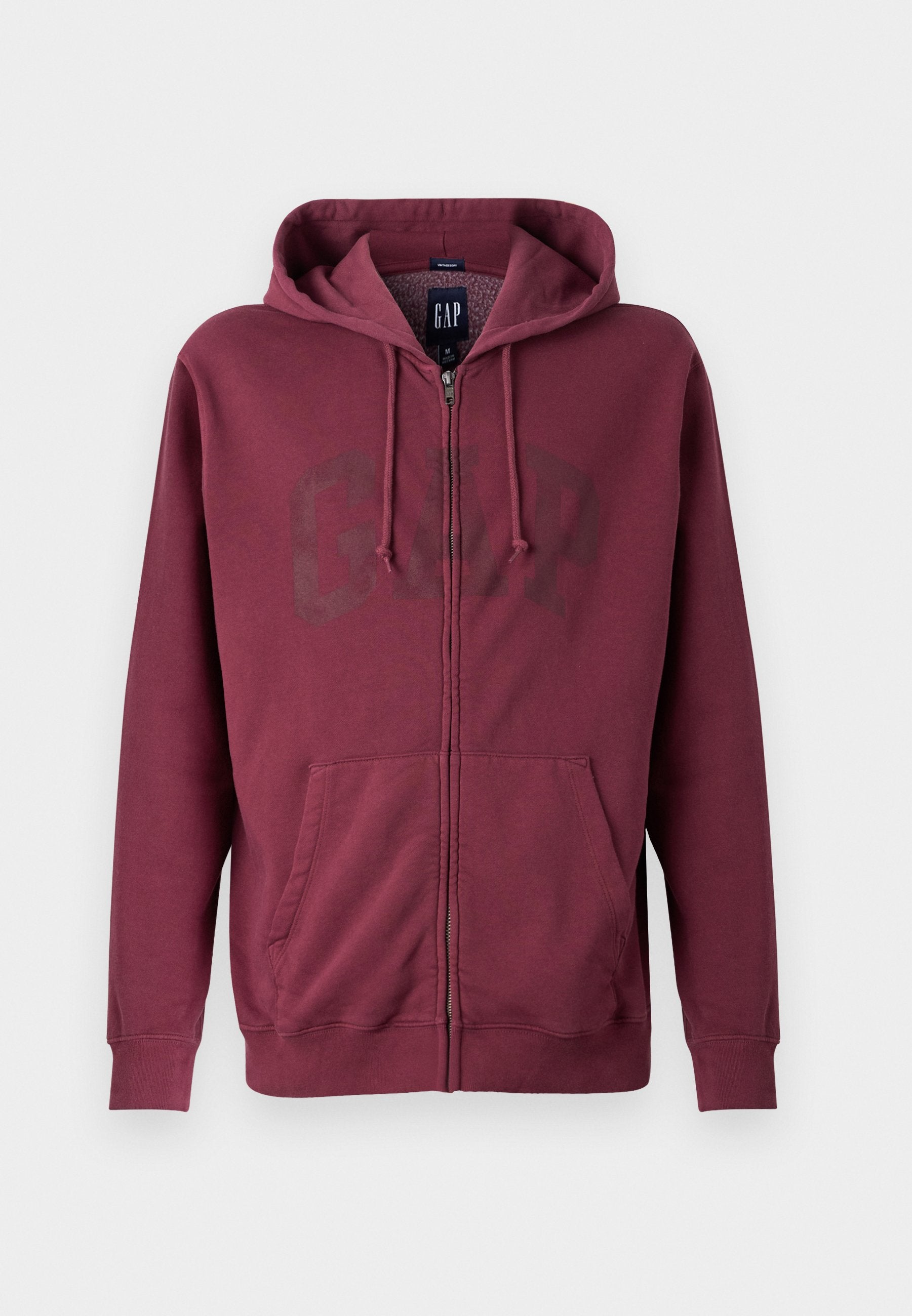 Bordeauxfarbener Zip-Hoodie mit einer Fronttasche und Zugbandkapuze, ausgestattet mit einem dezenten GAP-Logo auf der Brust.