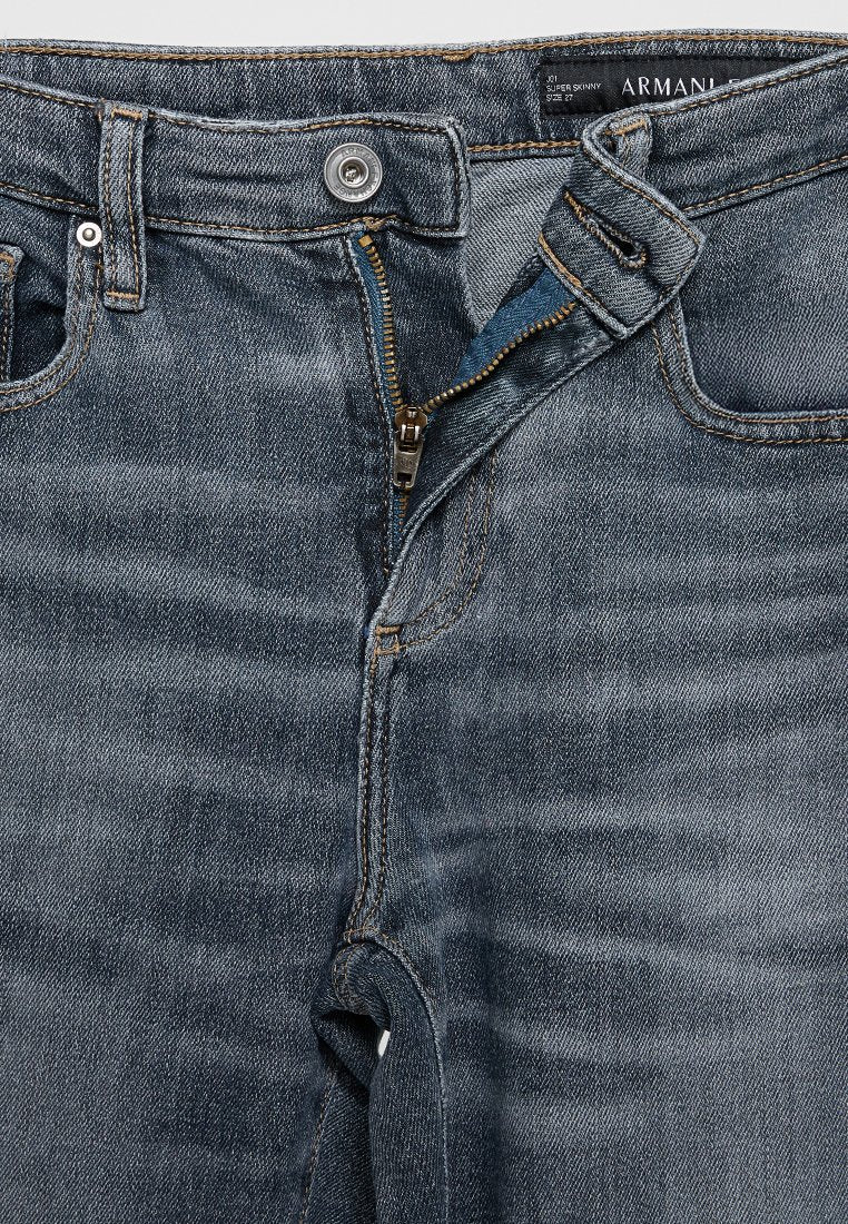 Armani Exchange Jeans Skinny Fit Media 4