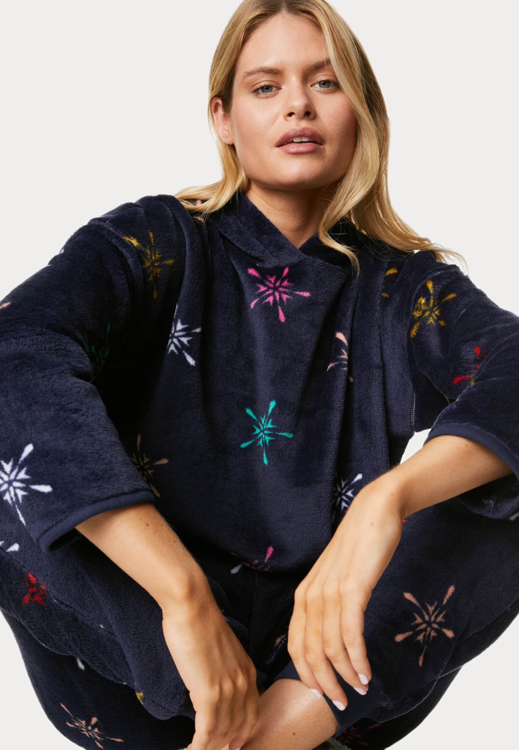 Marks & Spencer STAR PRINT