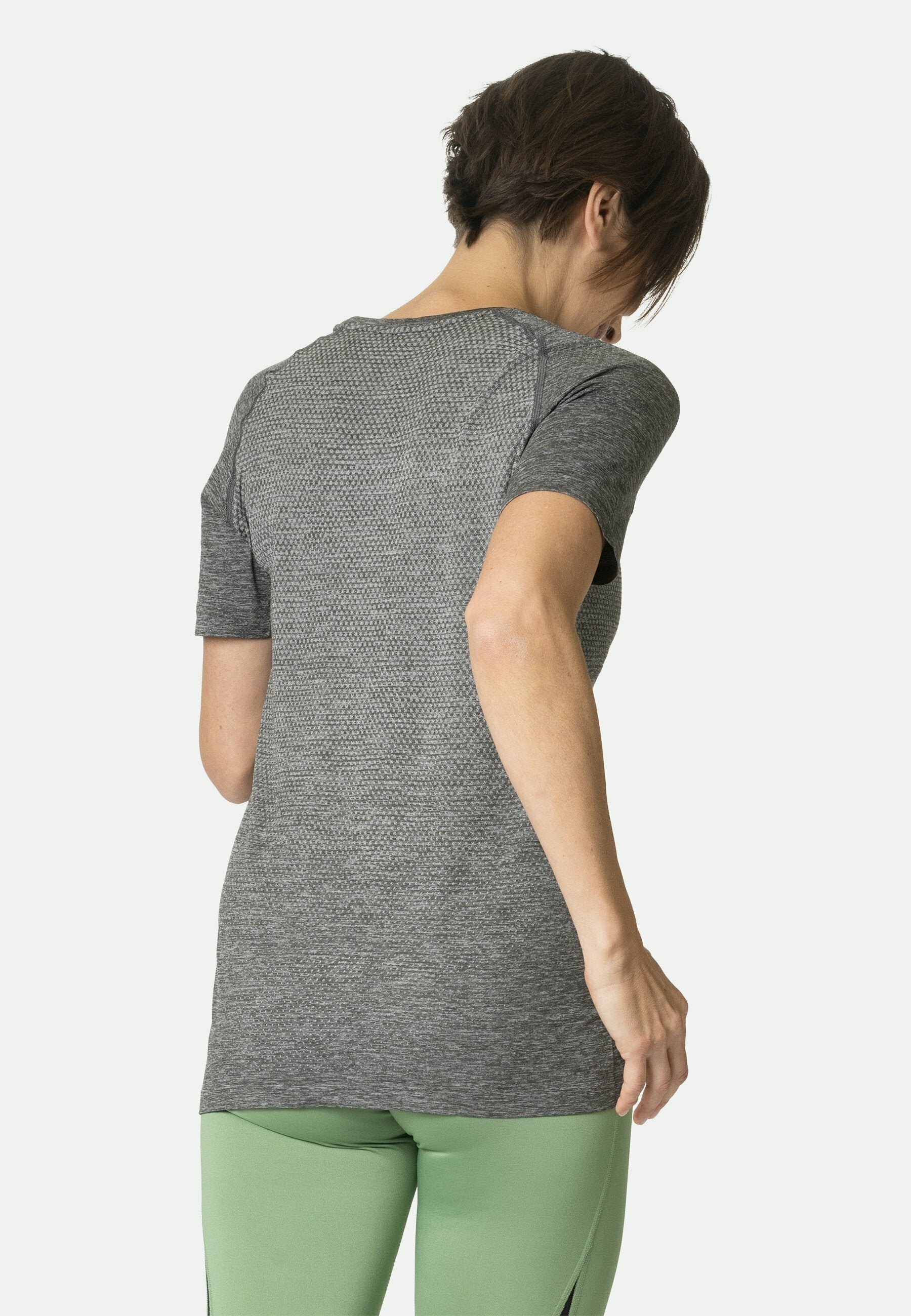 ODLO ESSENTIAL SEAMLESS