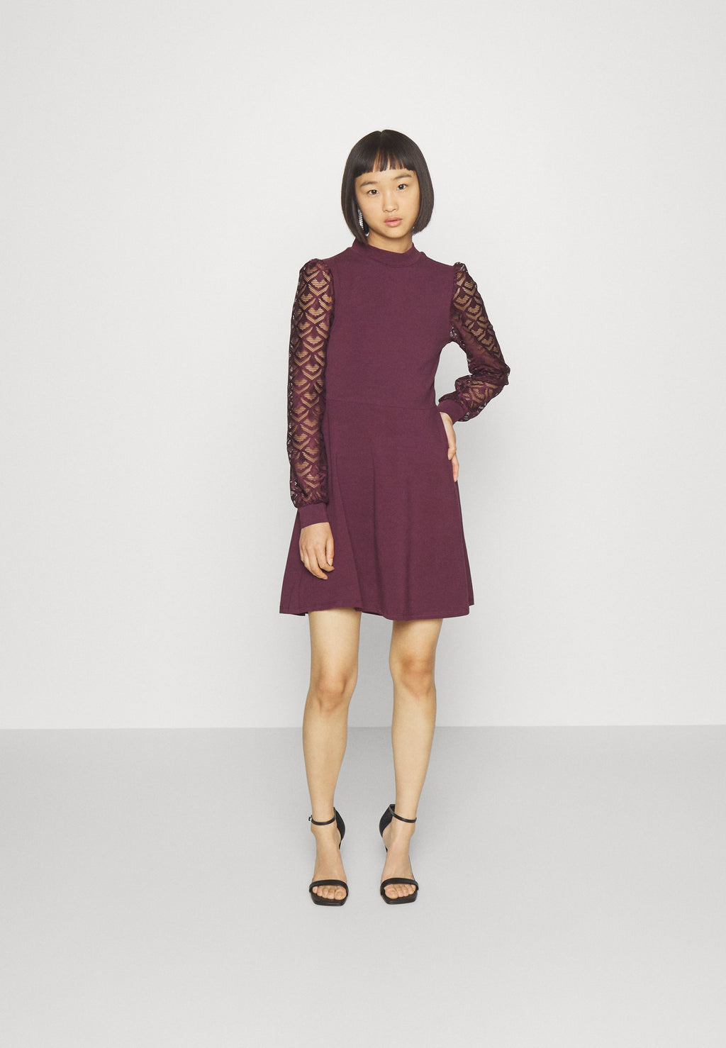 ONLMILLE LIFE DRESS Media 2