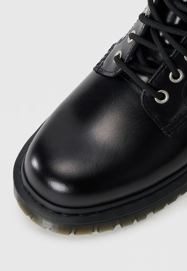 Dr. Martens
