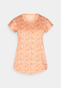 Hellorange T-Shirt mit kurzen Ärmeln, dunklerem orangefarbenen Blumenmuster, rundem Ausschnitt, geschwungenem Saum und kleinem Logo nahe am unteren Saum.