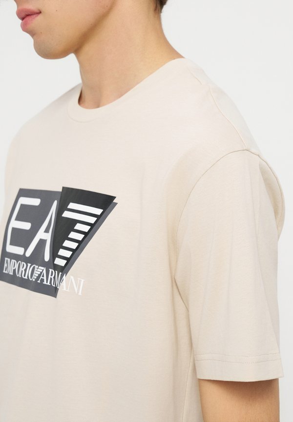 EA7 Emporio Armani