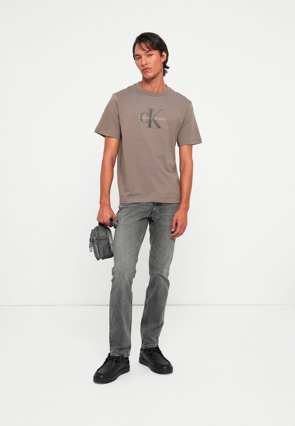 Calvin Klein Jeans
