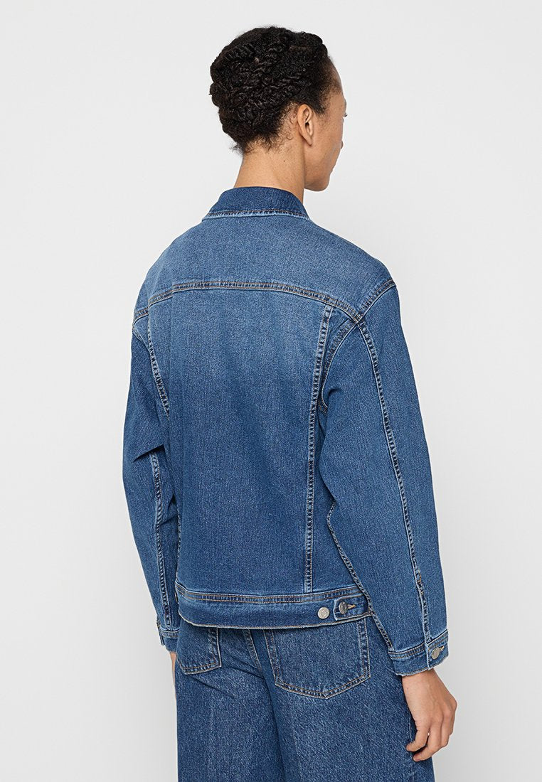 ONLKONA OVERSIZED Media 2