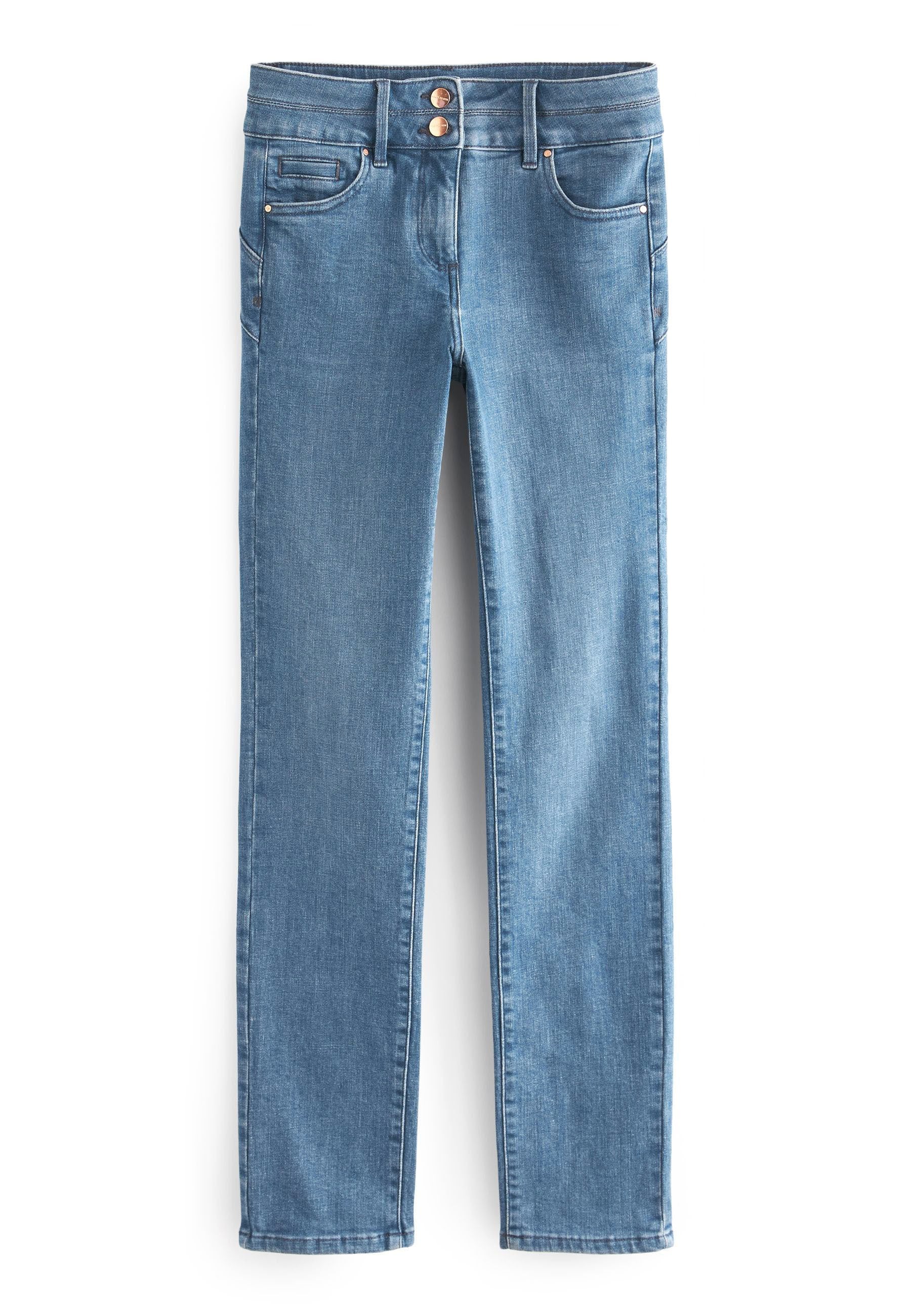 Blaue, enganliegende Jeans aus Denim mit glatter Textur, zwei vorderen Taschen, Kupferknopfdetails und klassischem Fünf-Taschen-Design.