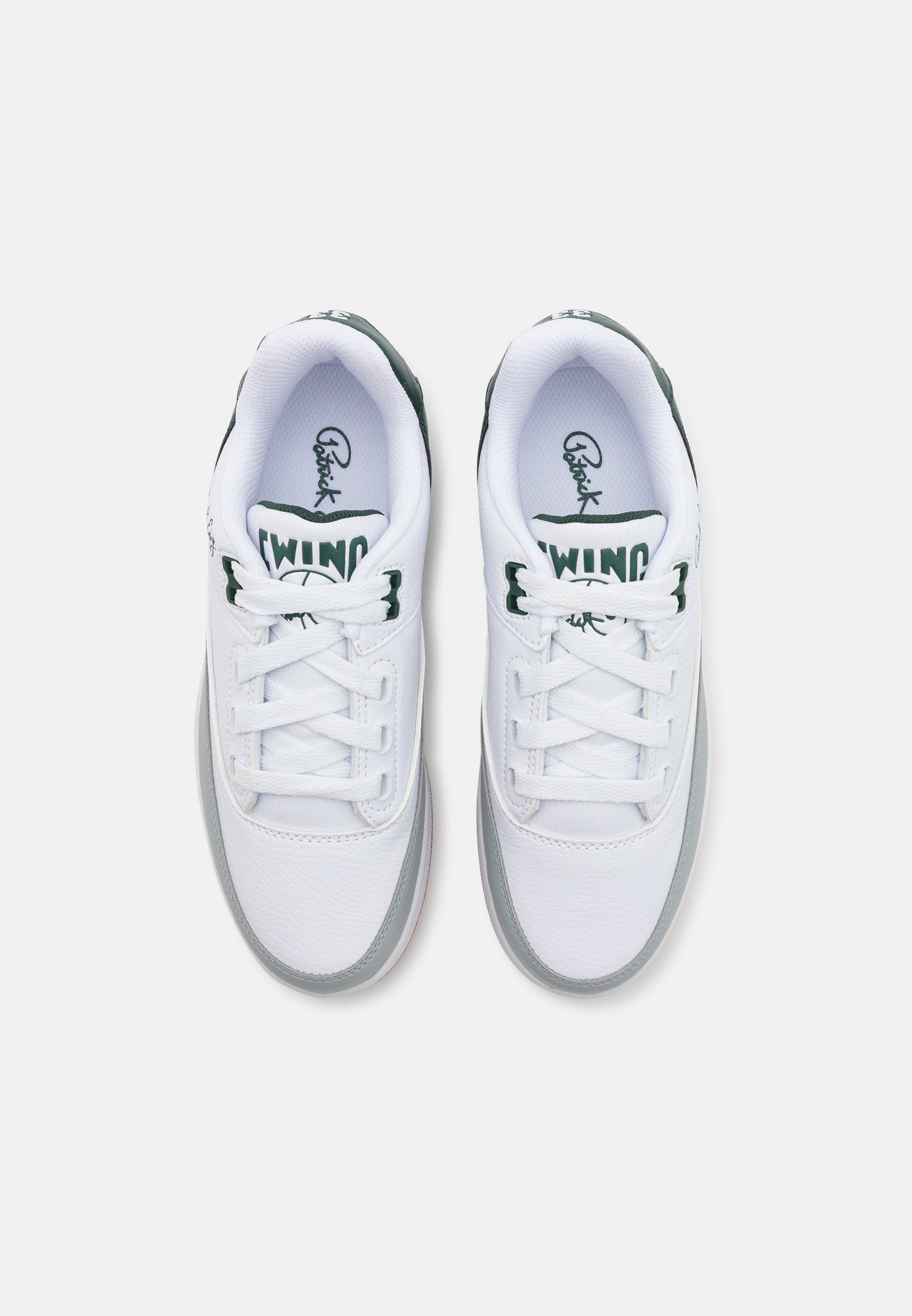 Patrick Ewing 33