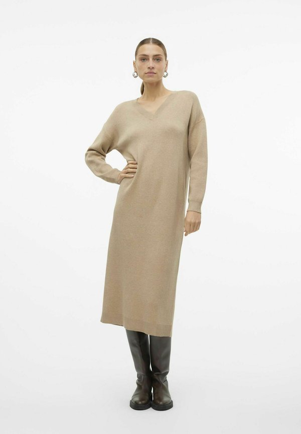 Vero Moda Knitted VMGOLD Long - Maxi dress - silver mink