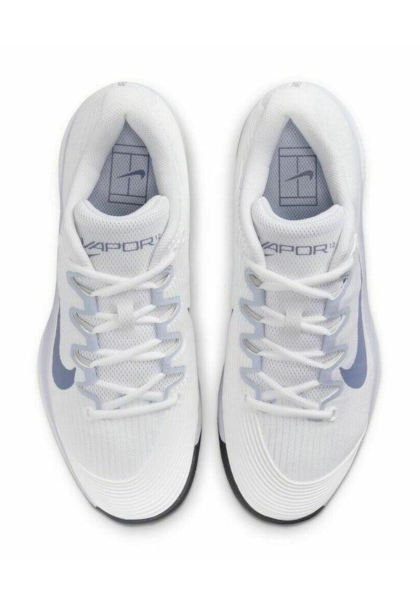 Nike Performance