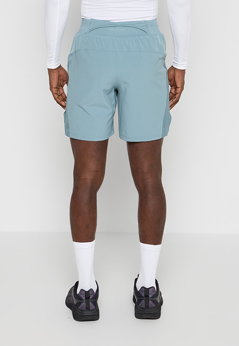 Under Armour LAUNCH PRO