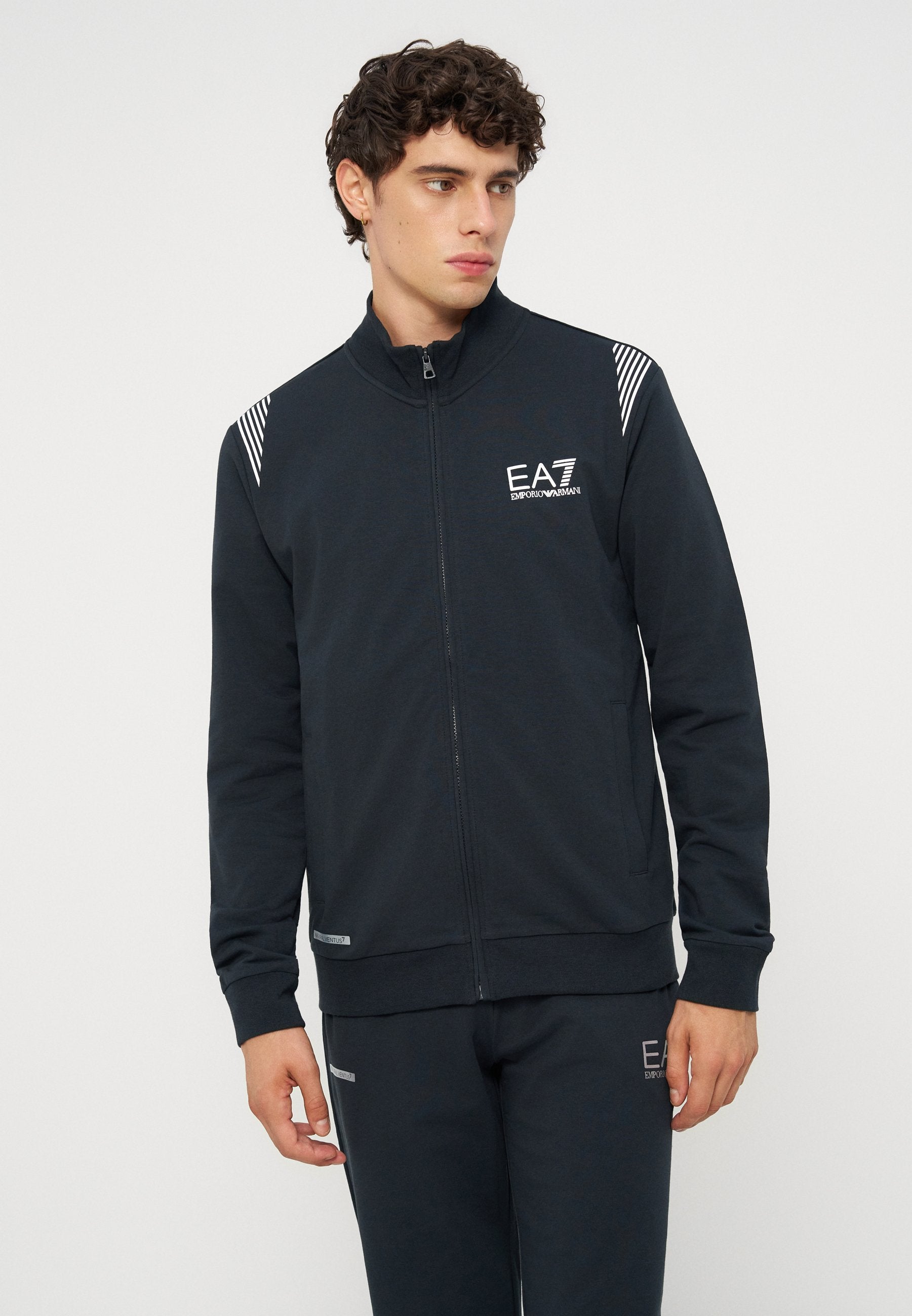 EA7 Emporio Armani Trainingsanzug Media 4
