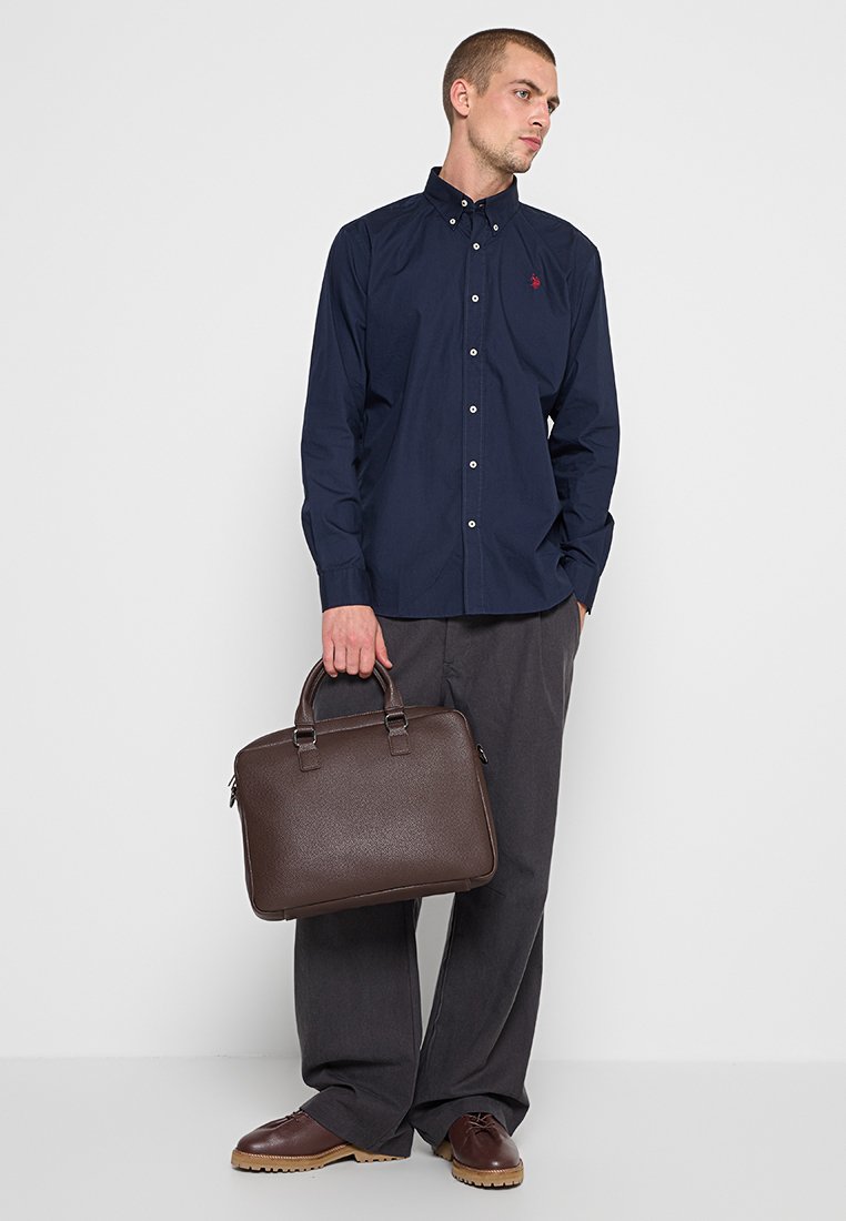 U.S. Polo Assn. REGULAR FIT