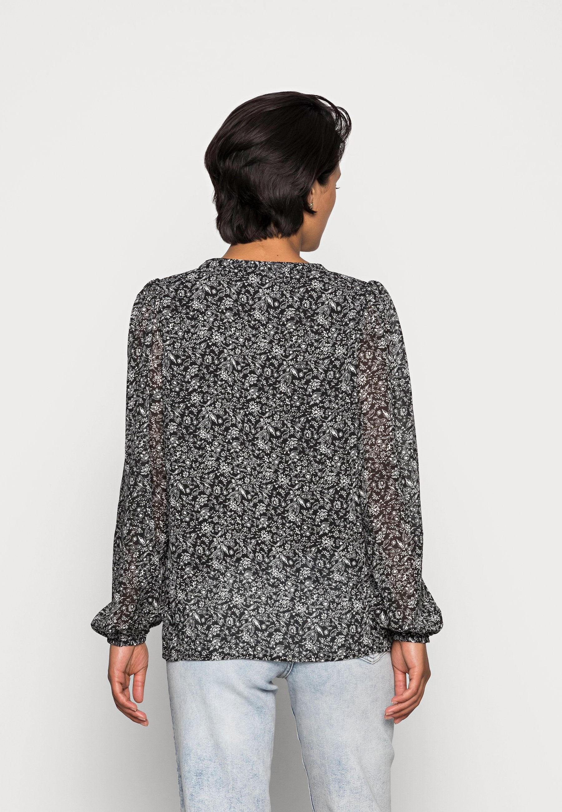 ONLY ONLSTAR V NECK