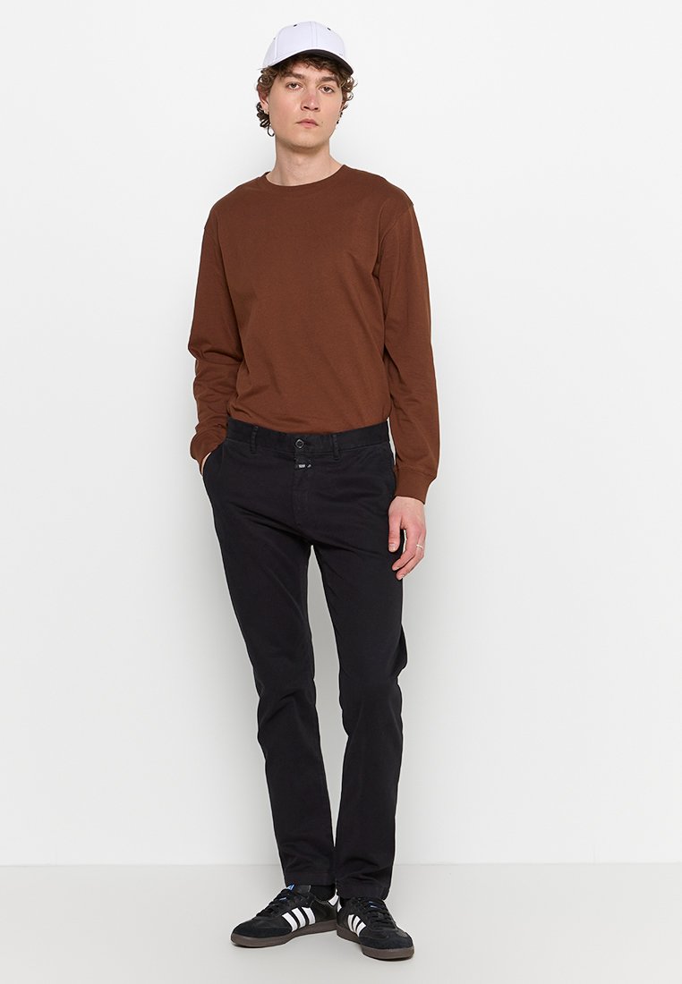 CLOSED CLIFTON SLIM FIT