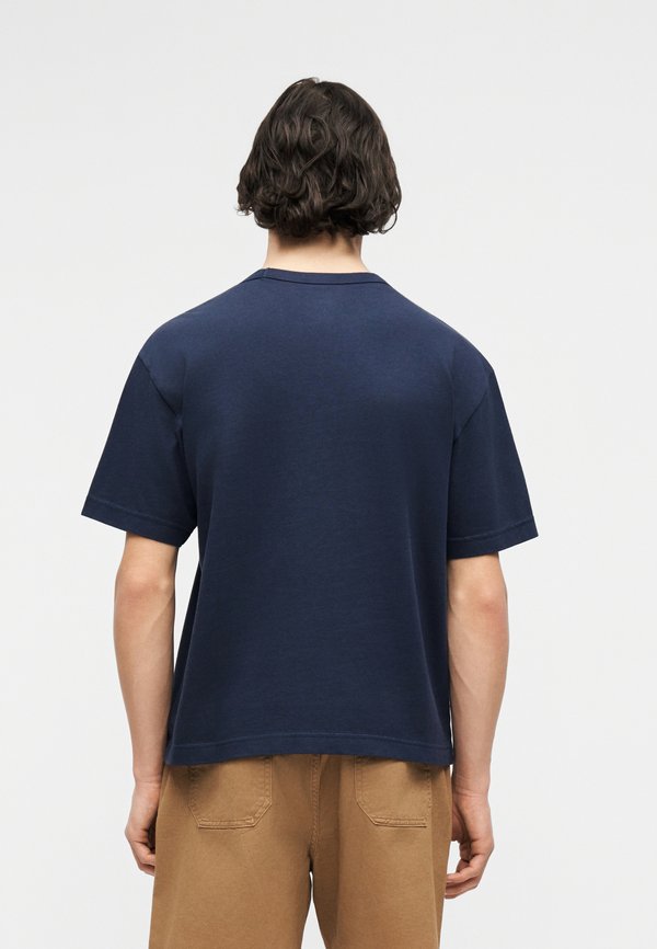 GAP SOFT CROPPED