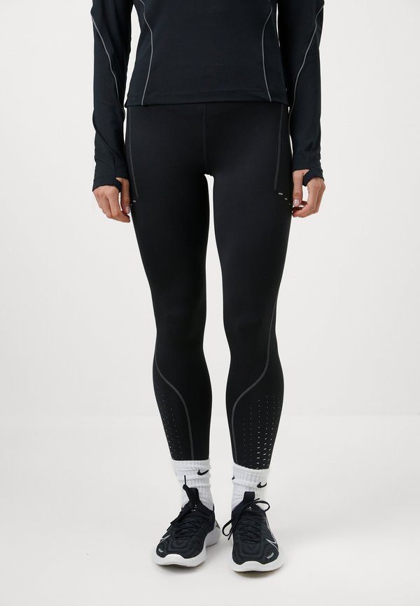 Nike Performance SWIFT