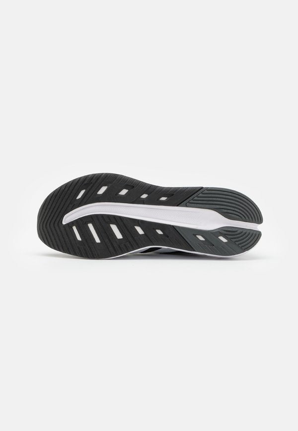 adidas Performance QUESTAR 3 M