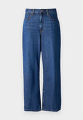 Weite Jeans aus dunkelblauem Denim, mit hoher Taille, Fünf-Taschen-Design, Knopfverschluss und sichtbaren Nähten an den Säumen.