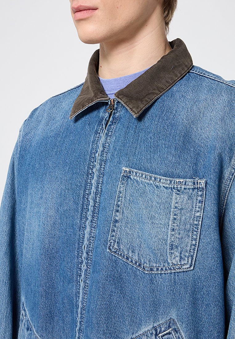 Levi's®