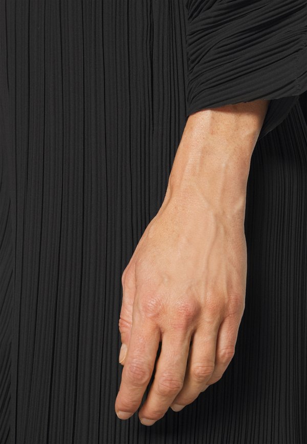 By Malene Birger DEVONE