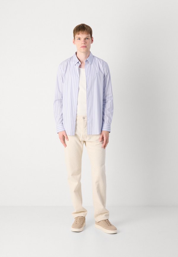 Calvin Klein SLIM FIT