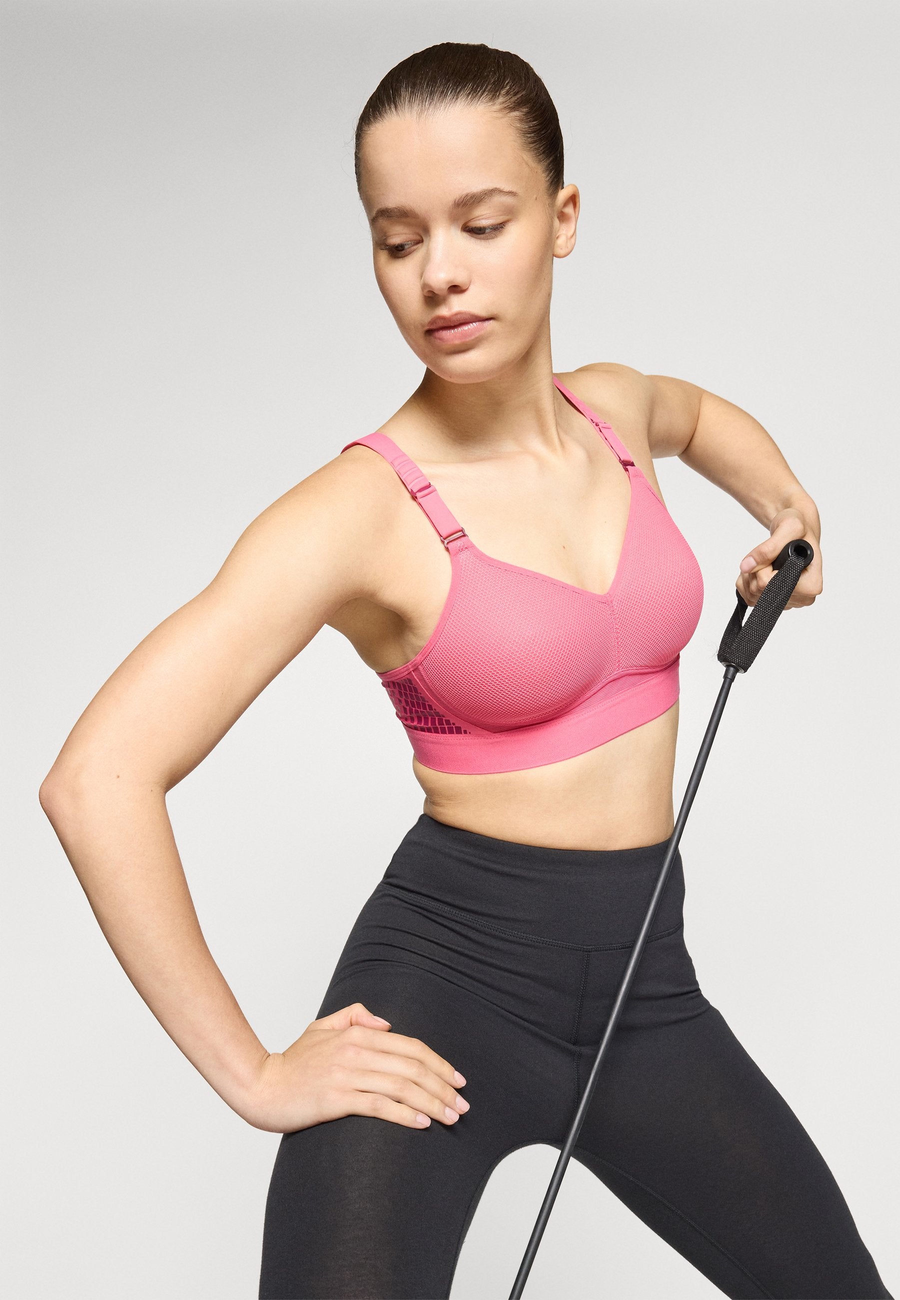 triaction by Triumph HYBRID LITE