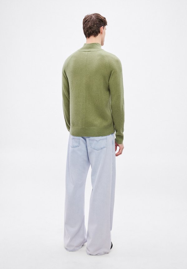 Calvin Klein COZY HIGH MOCKNECK