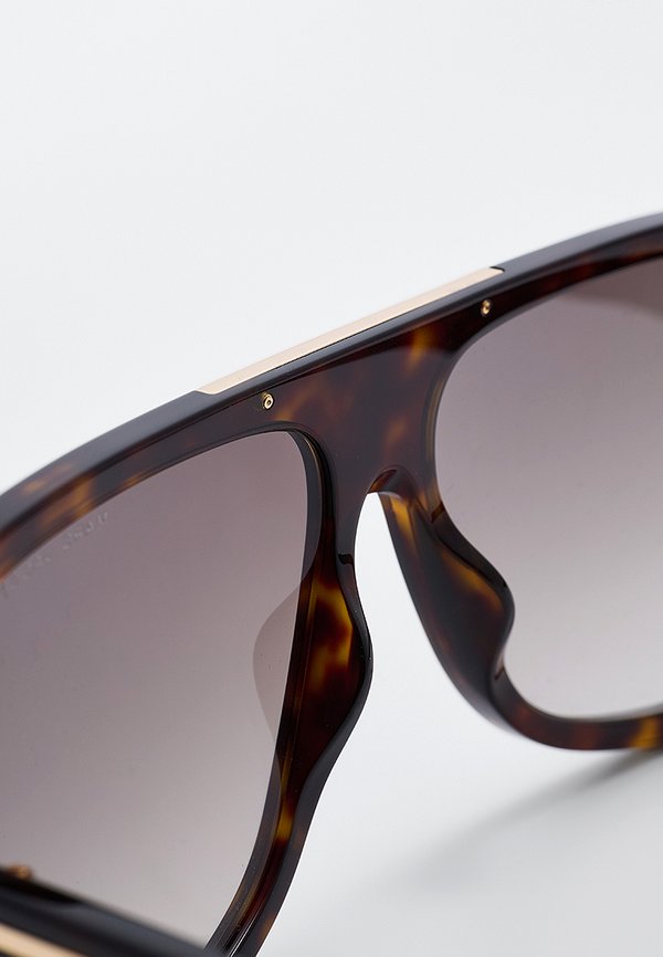 MARC JACOBS