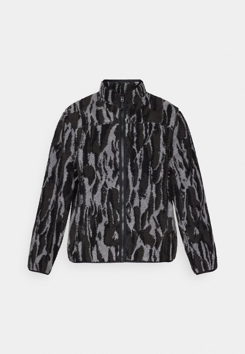 Fleecejacke mit hohem Kragen, ausgestattet mit einem grauen und schwarzen abstrakten Tiermotiv, mit Reißverschluss und strukturiertem Stoff.