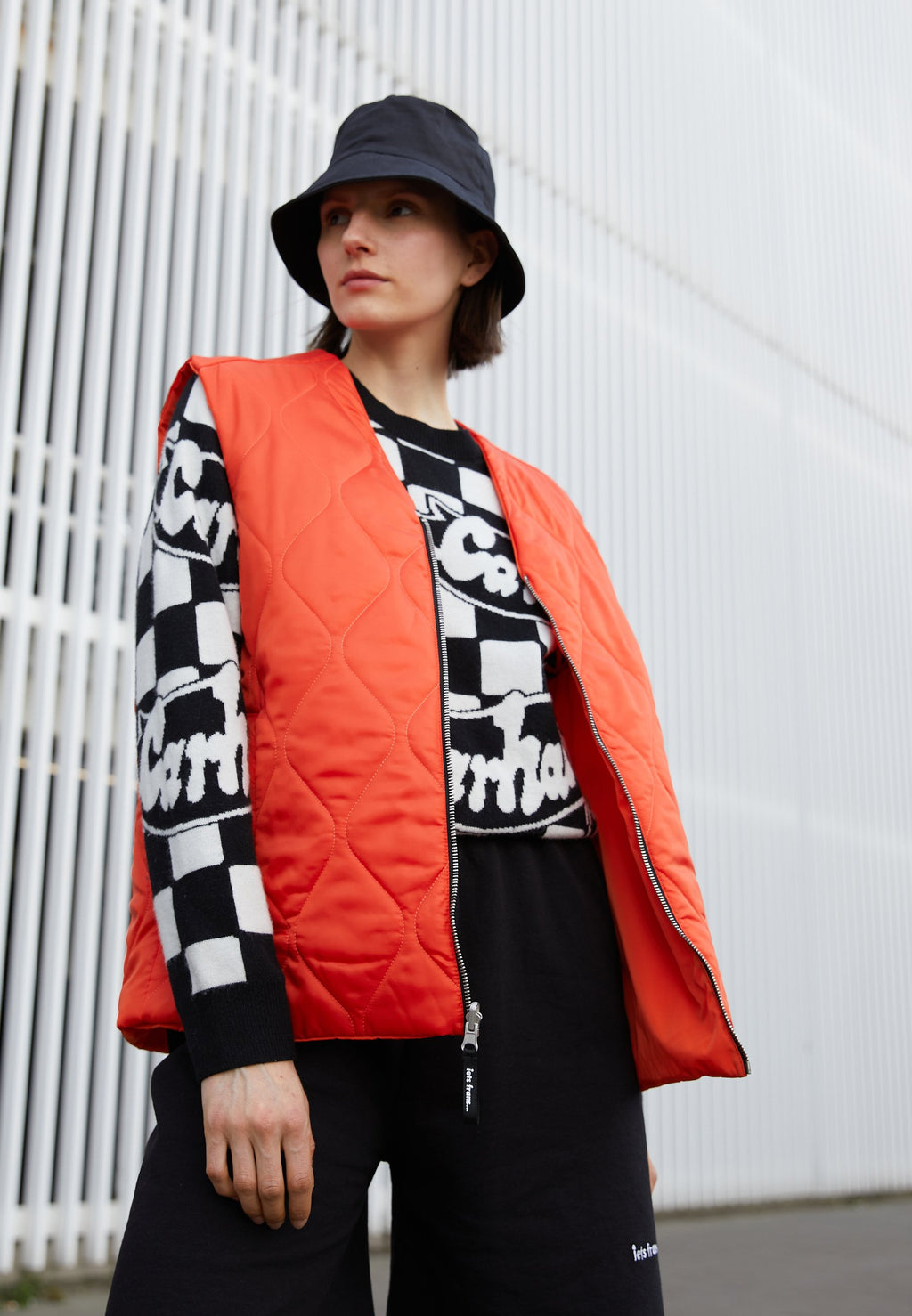 iets frans... REVERSIBLE QUILTED GILET