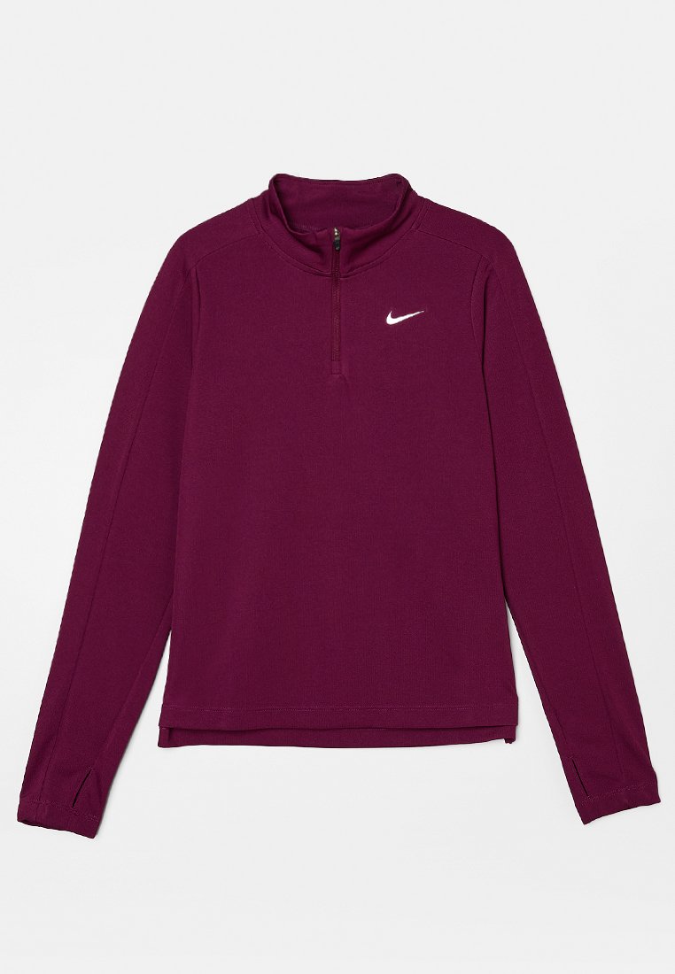 Maroonfarbenes langärmeliges Sportpullover mit einem Viertel-Reißverschlusskragen und einem weißen Nike-Swoosh auf der linken Brust.