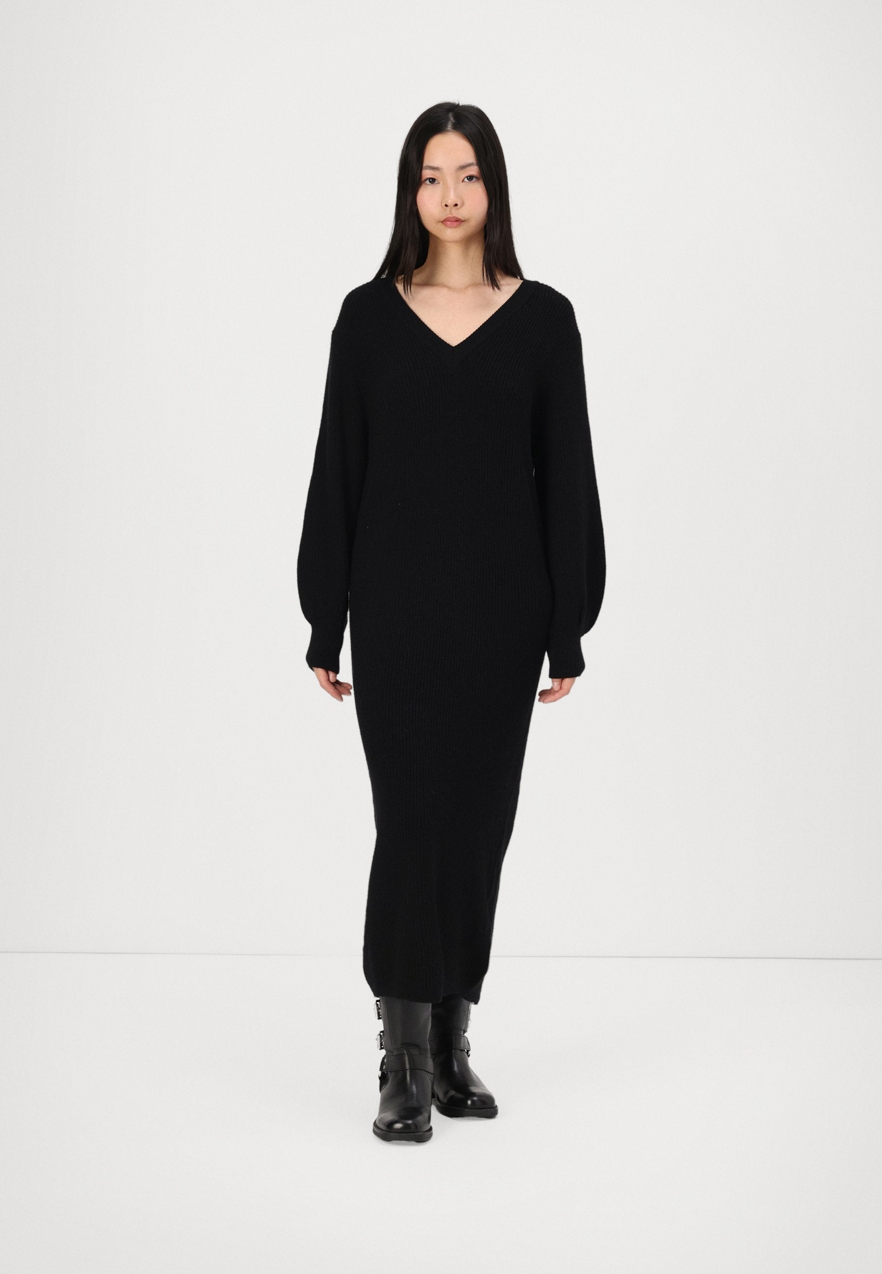 Object OBJMALENA L/S NOOS