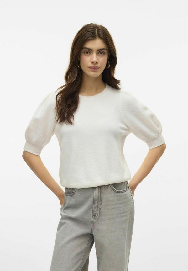 Vero Moda VMDOFFY 2/4 O-NECK PULLOVER GA NOOS - Basic T-shirt - snow white