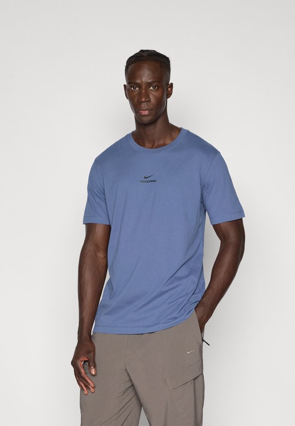 Nike Performance TEE - Sports T-shirt - diffused blue/black