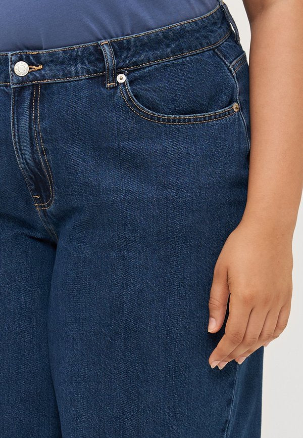 Vero Moda Curve VMCESTELLE BARREL