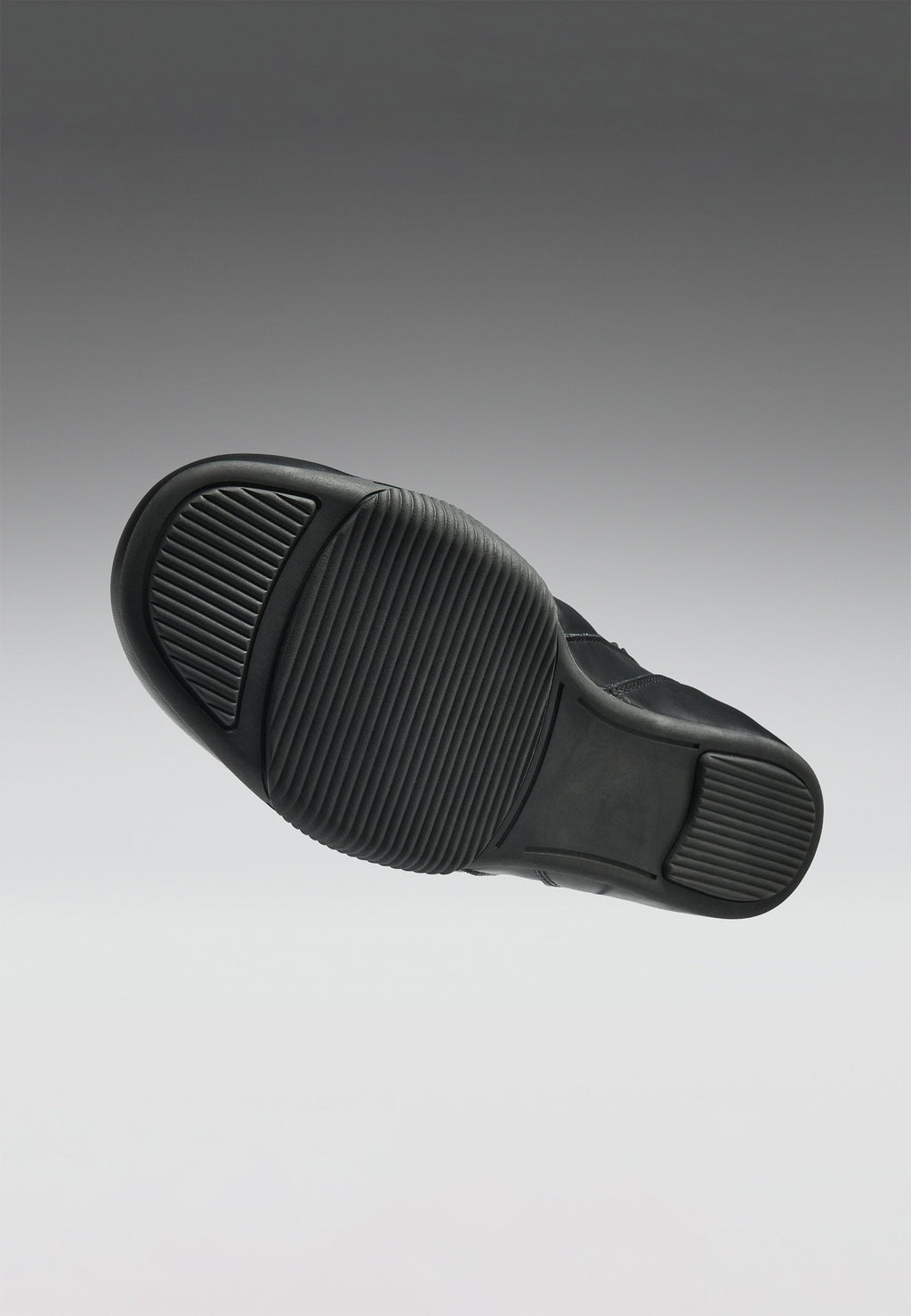 Koi Footwear HEARTBREAKER SPORTY SLIP ON SHOES
