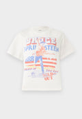 Weißes Baumwoll-T-Shirt mit einem Grafikdruck eines Gitarristen, dem Text "Bruce Springsteen" und einem Hintergrund in Rot und Blau mit der amerikanischen Flagge.