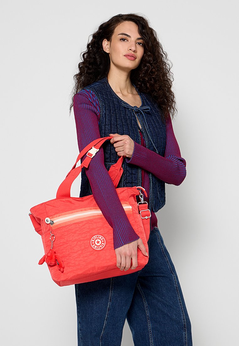 Kipling LOONA