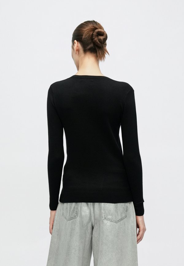 Guess STEPHANIE LOGO