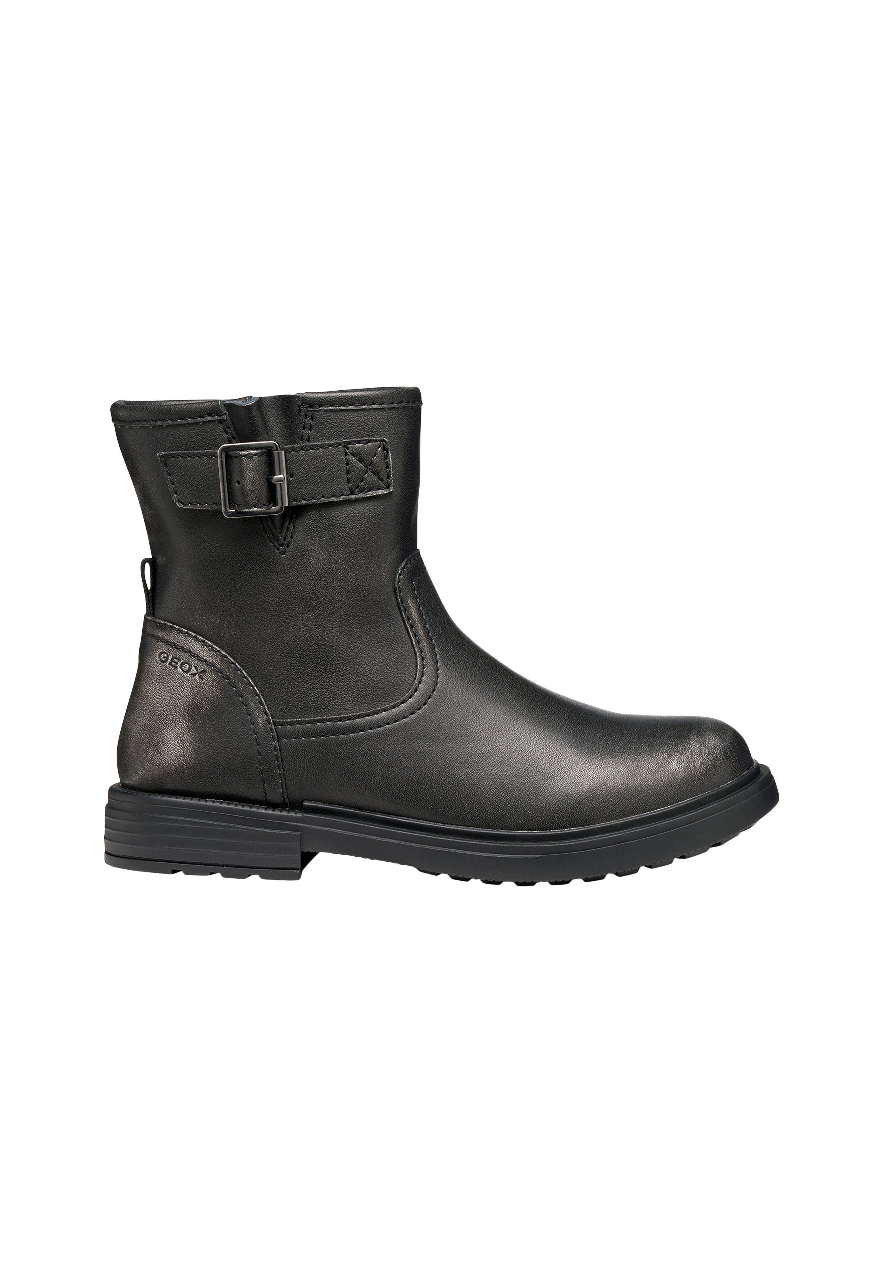 Schwarze Leder-Ankle-Boots mit matter Oberfläche, seitlichem Schnallen-Detail und strukturiertem Sohlenprofil für besseren Halt. Runde Zehenpartie und Design mit niedrigem Blockabsatz.