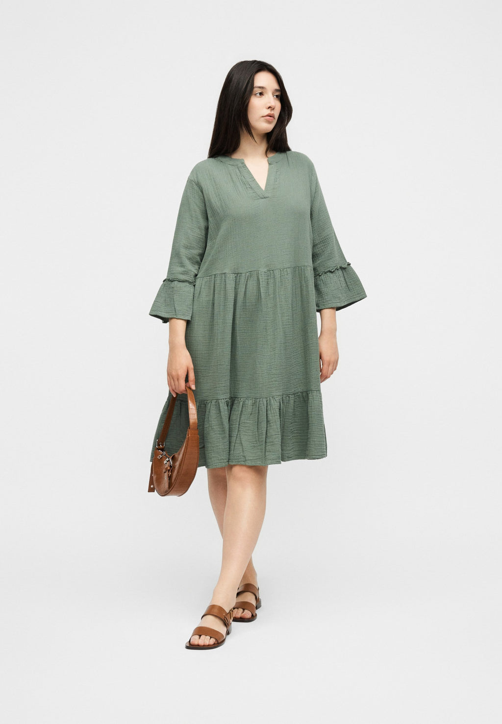 CARTHYRA PEPLUM DRESS Media 2