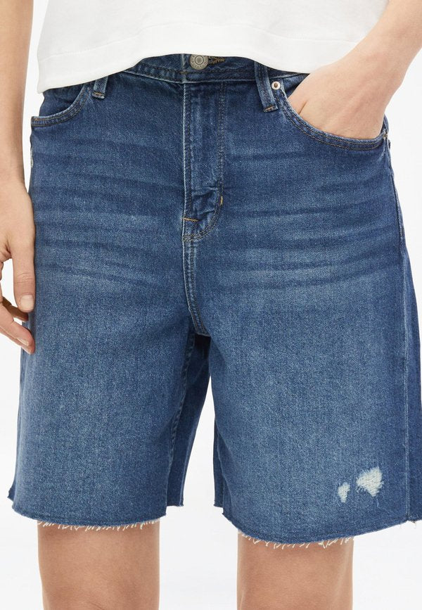 s.Oliver JEANS-HOSE SURI - Denim shorts - blau