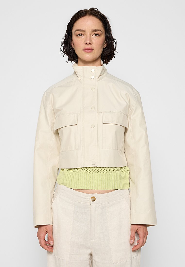 DKNY Leichte Jacke Media 1