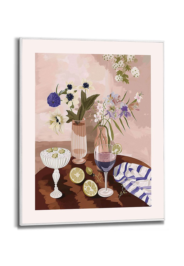 Orange Wallz POSH TABLE