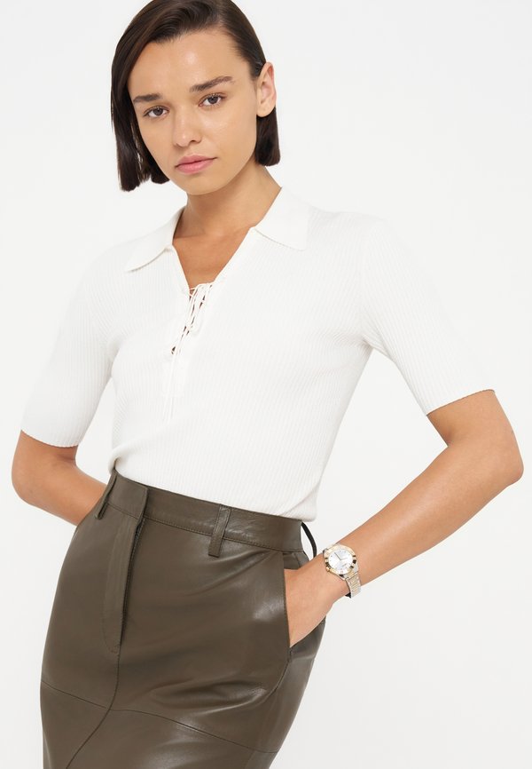 DKNY