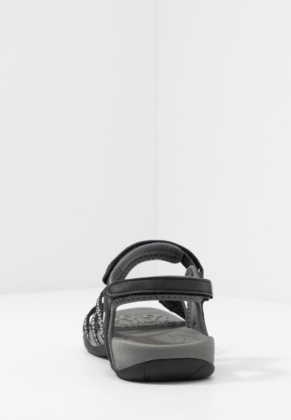 HI-TEC SAVANNA II