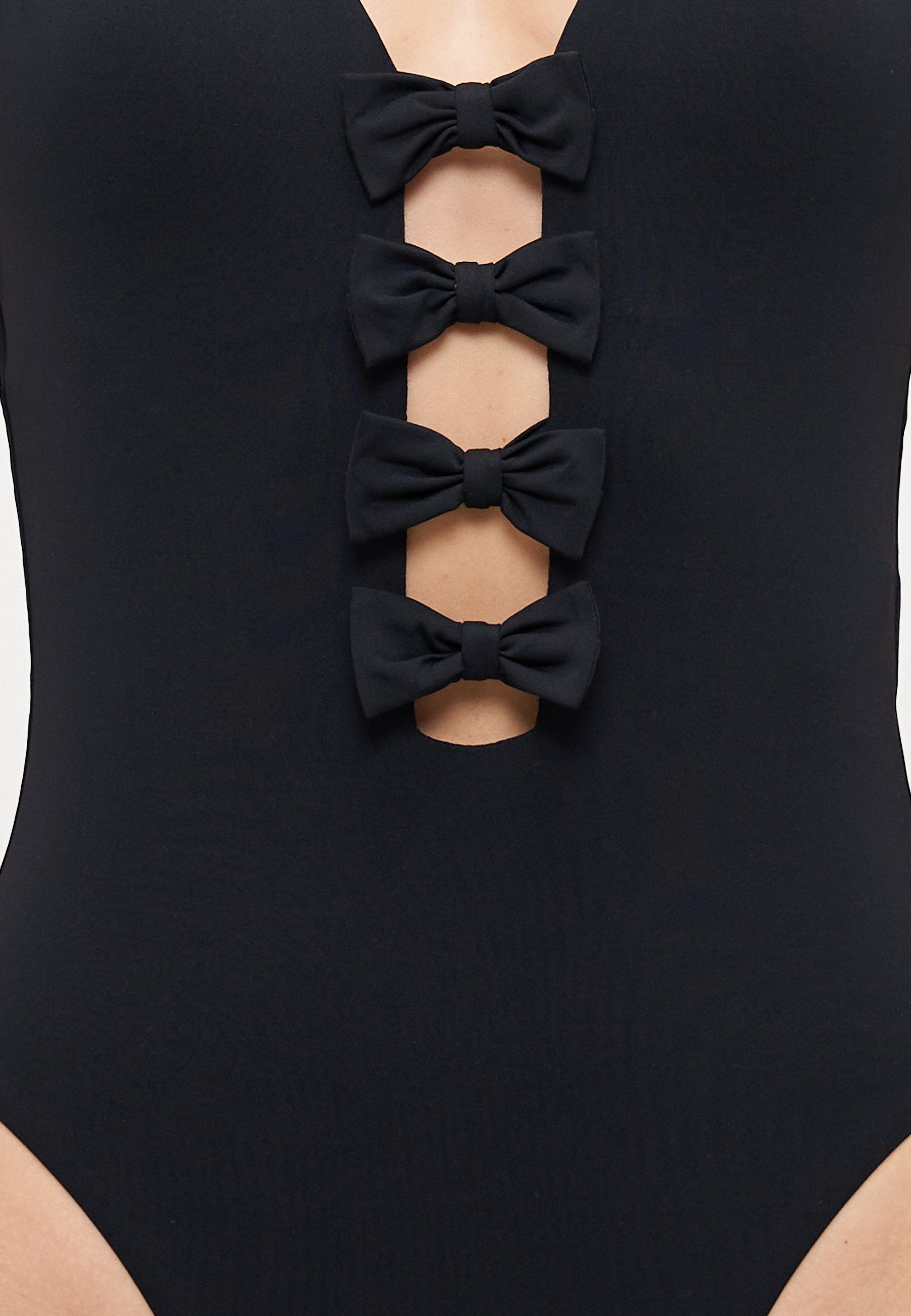 BEAU BOW FRONT ONE PIECE Media 6